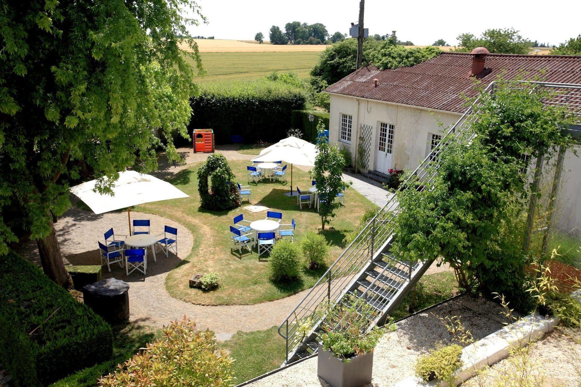 Hotel Le Faisan Dore à Argentan Extérieur photo